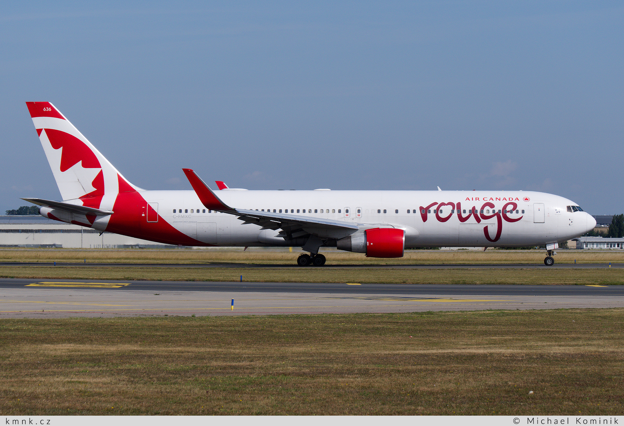 Air Canada Rouge | Boeing 767-333ER | C-FMXC