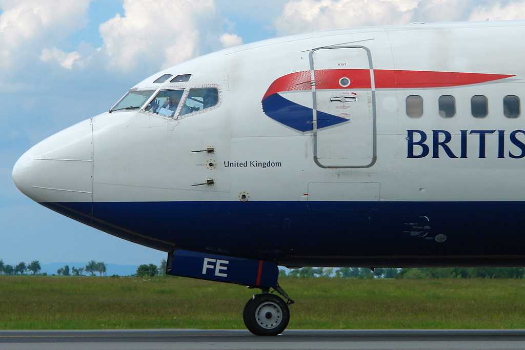 British Airways | Boeing 737-528 | G-GFFE