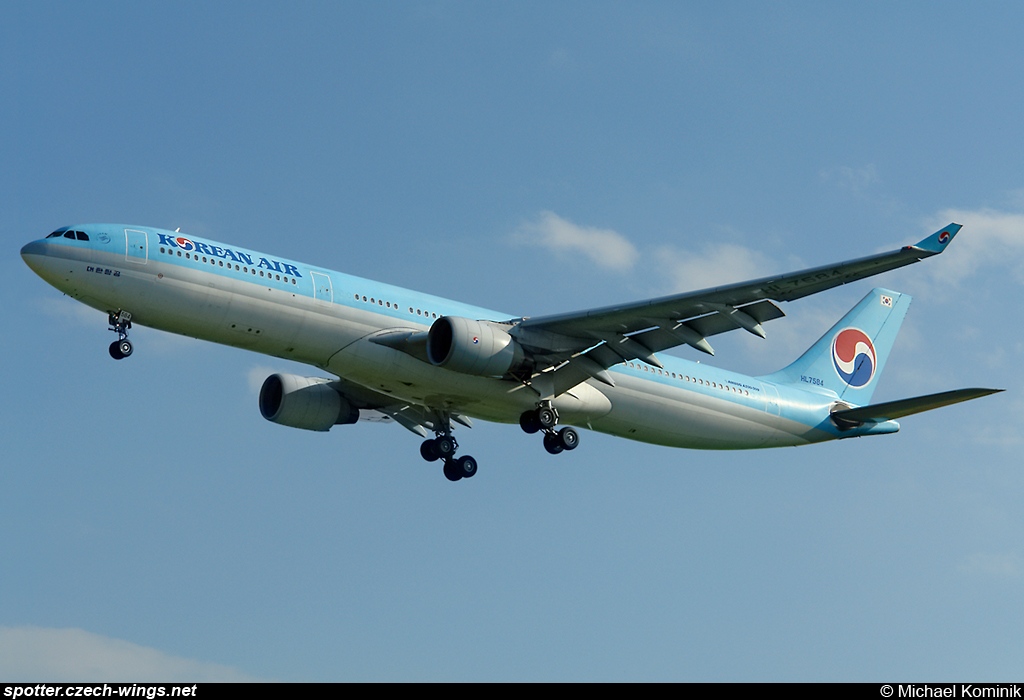 Korean Air | Airbus A330-323X | HL7584