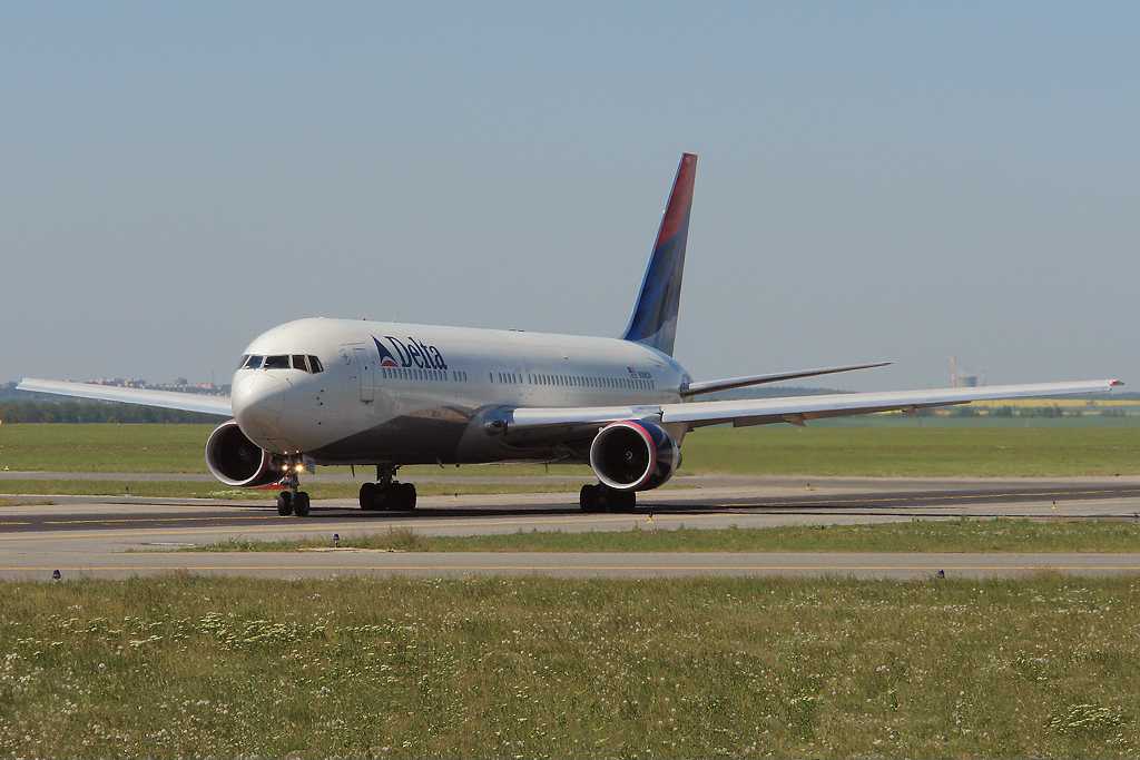 Delta Air Lines | Boeing 767-332ER | N188DN