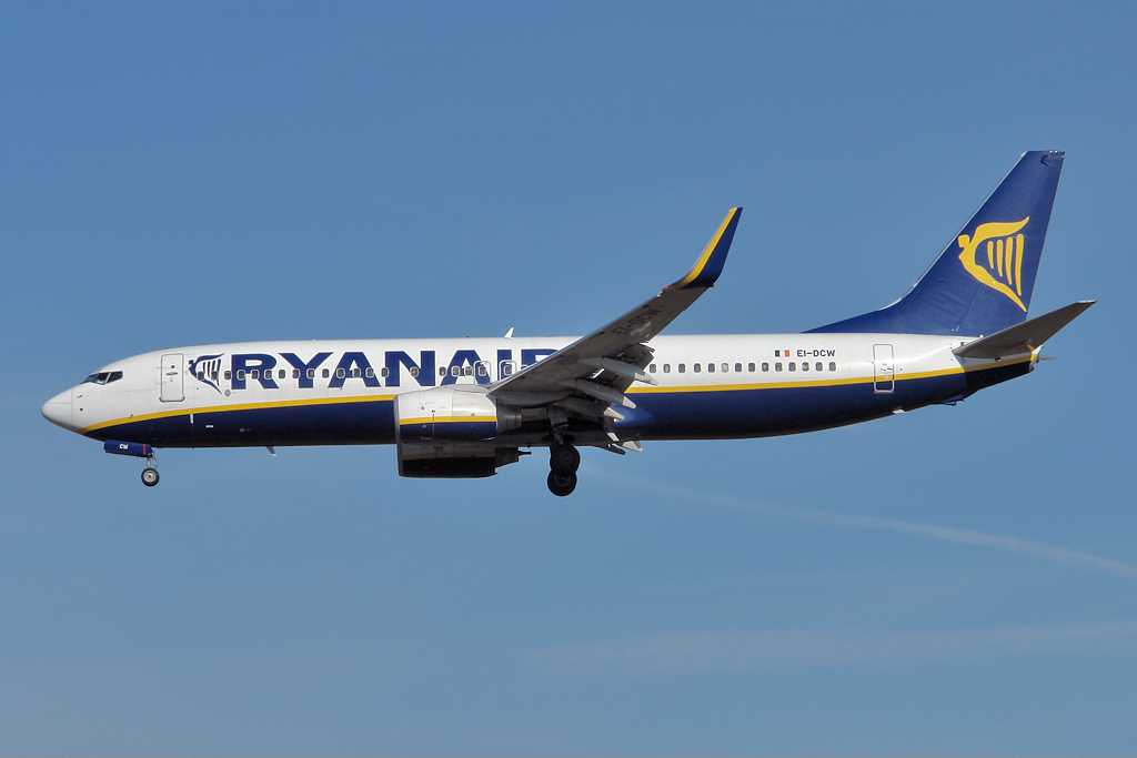 Ryanair | Boeing 737-8AS | EI-DCW