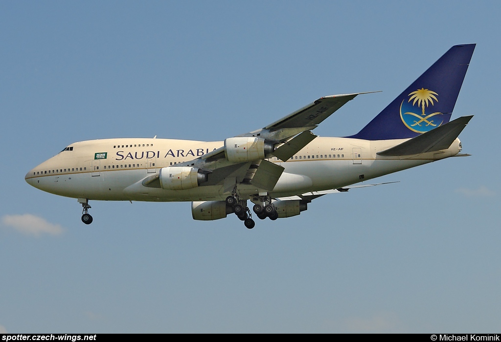 Saudi Arabian Airlines | Boeing 747SP-68 | HZ-AIF