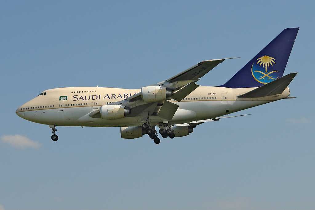 Saudi Arabian Airlines | Boeing 747SP-68 | HZ-AIF