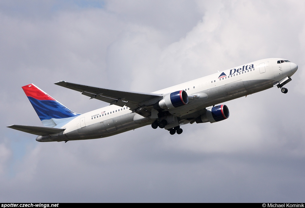 Delta Air Lines | Boeing 767-332ER | N186DN
