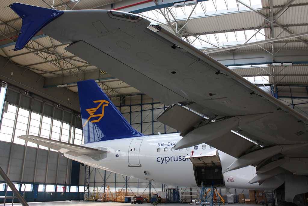 Cyprus Airways | Airbus A319-132 | 5B-DCN