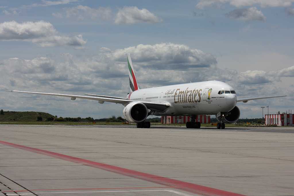 Emirates | Boeing 777-31H | A6-EGY