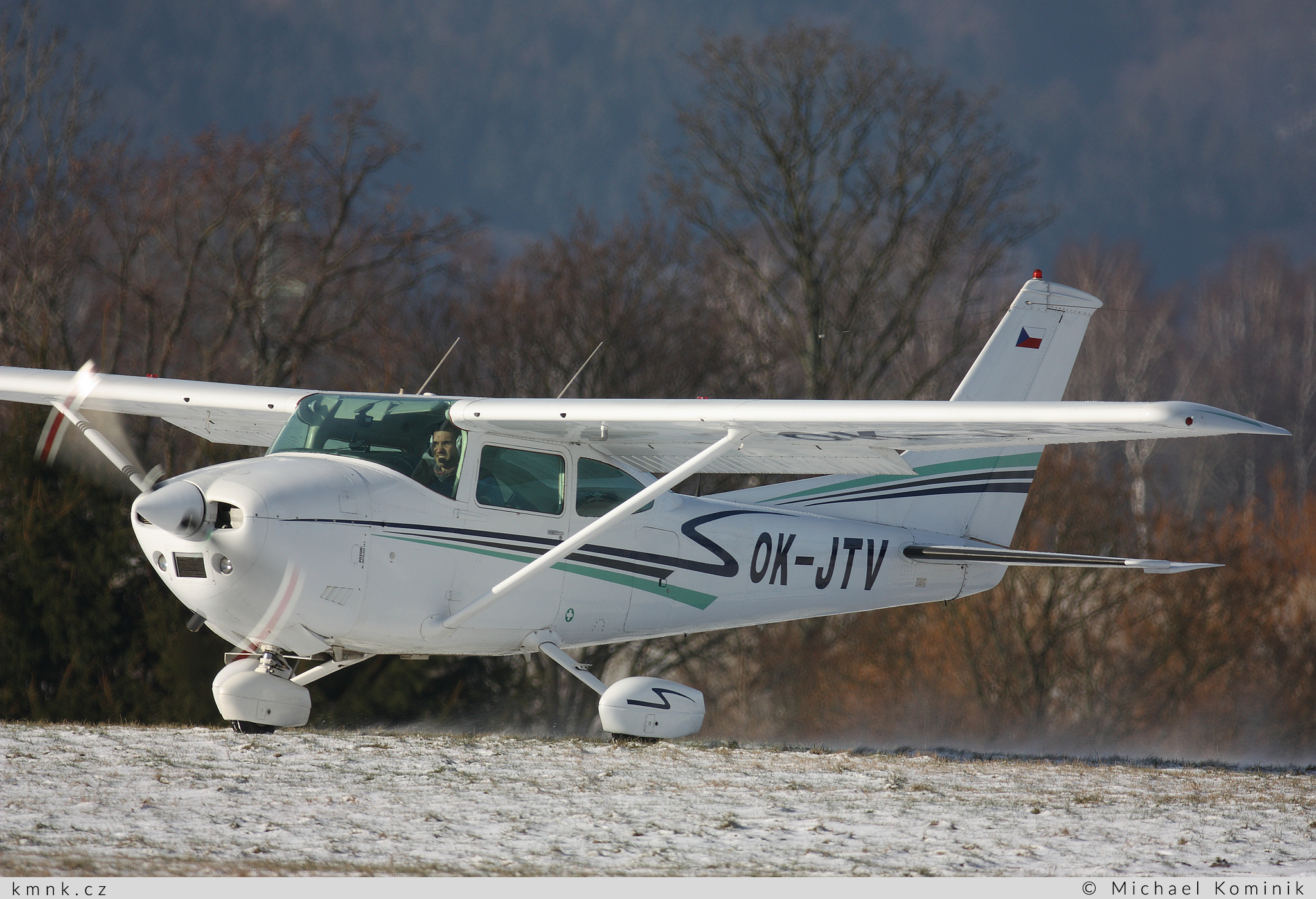 Sky Office JTN | Cessna 182P Skylane | OK-JTV