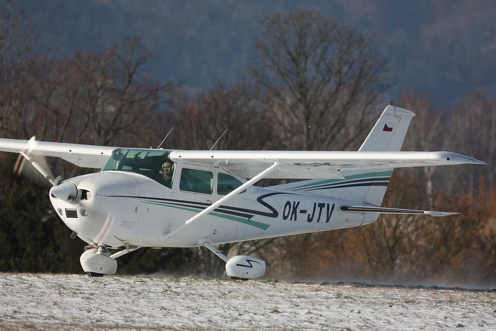 Sky Office JTN | Cessna 182P Skylane | OK-JTV
