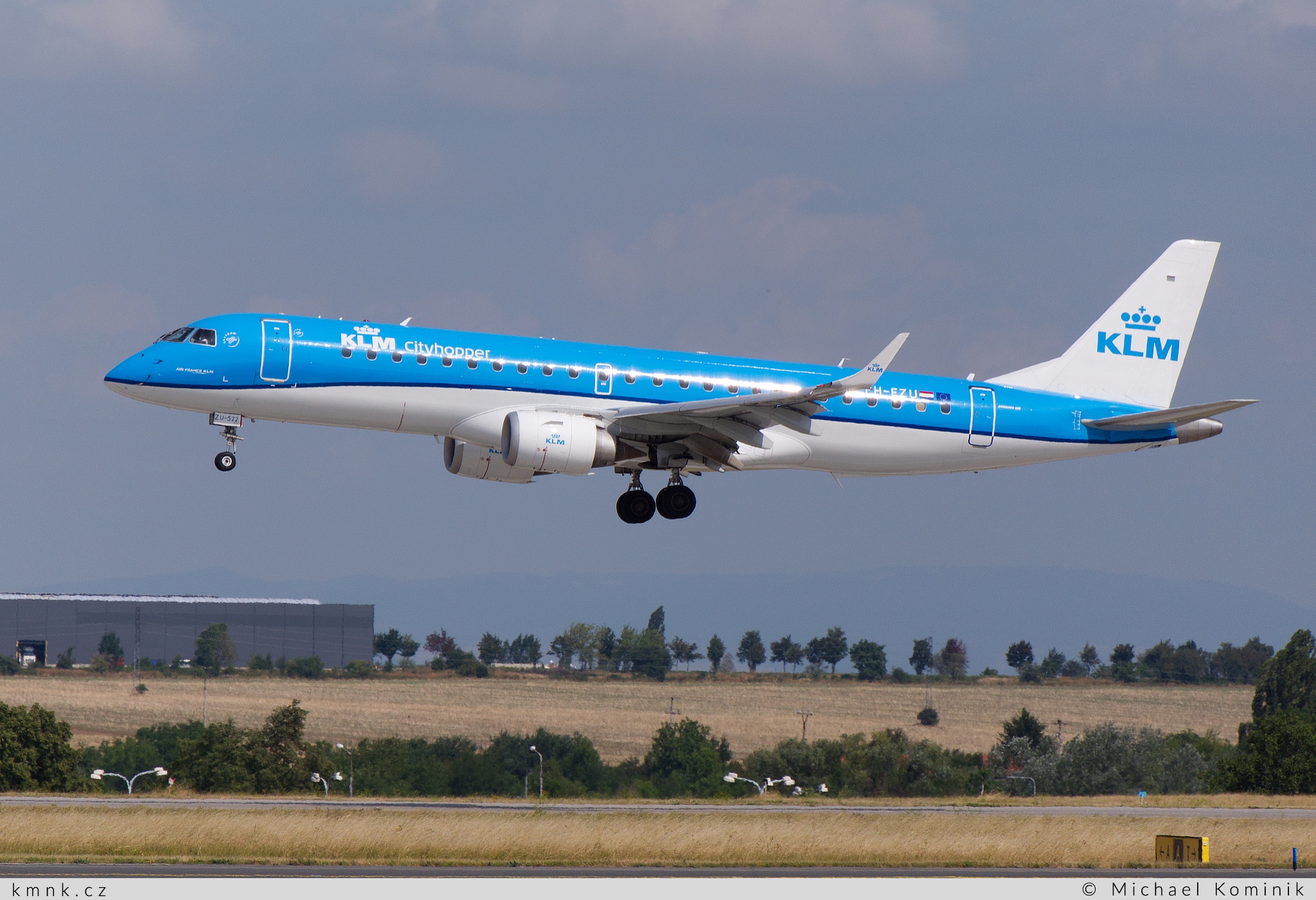 KLM Cityhopper | Embraer ERJ-190-100STD | PH-EZU