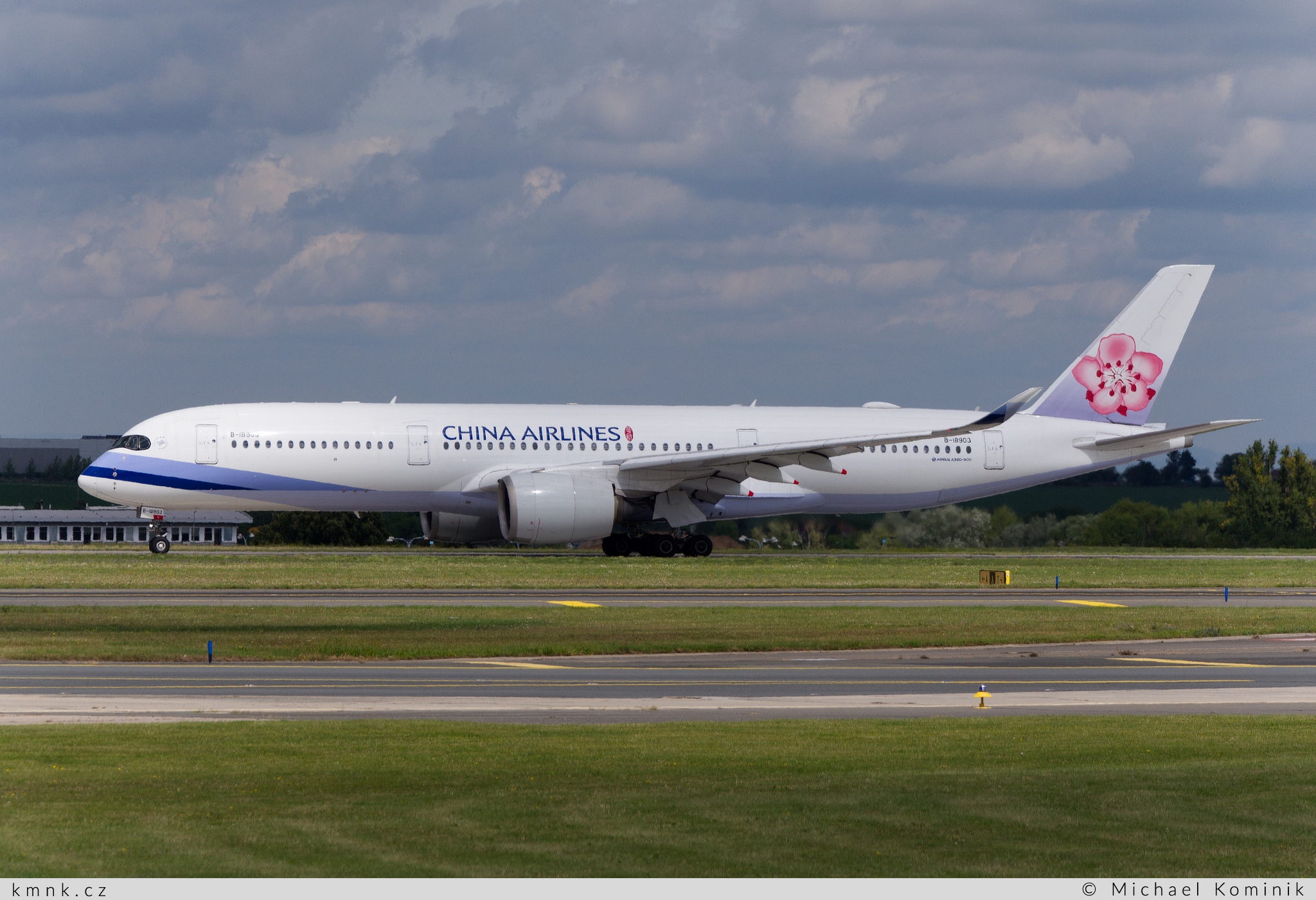 China Airlines | Airbus A350-941 | B-18903