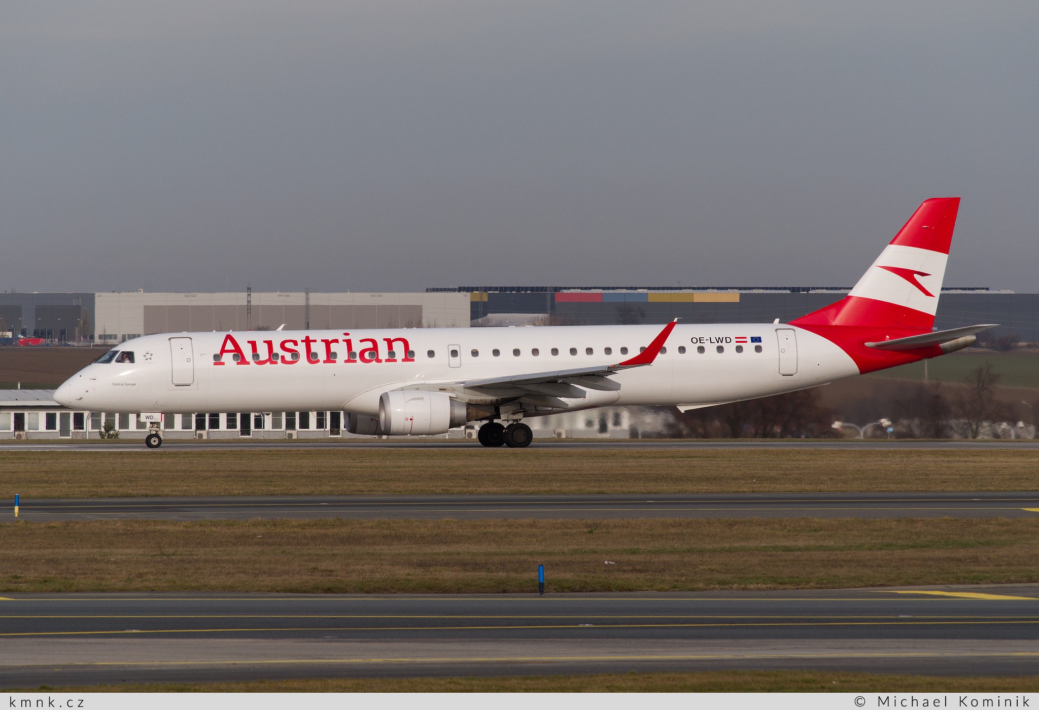 Austrian Airlines | Embraer ERJ-190-200LR | OE-LWD